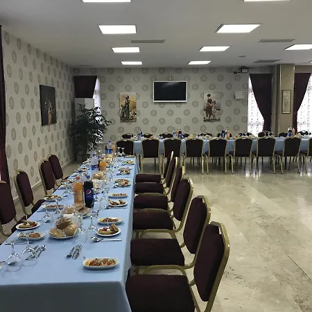 Hotell Uluirmak Uygulama Oteli *