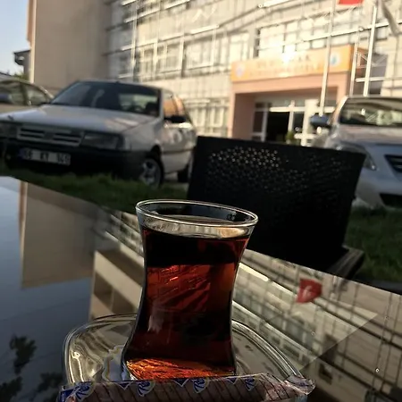 Uluirmak Uygulama Oteli *