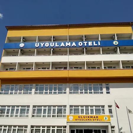 Hotell Uluirmak Uygulama Oteli