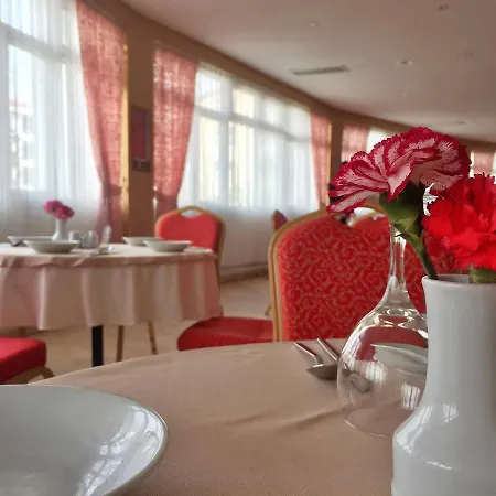 Uluirmak Uygulama Oteli Hotell