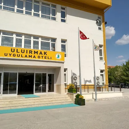Hotell Uluirmak Uygulama Oteli *