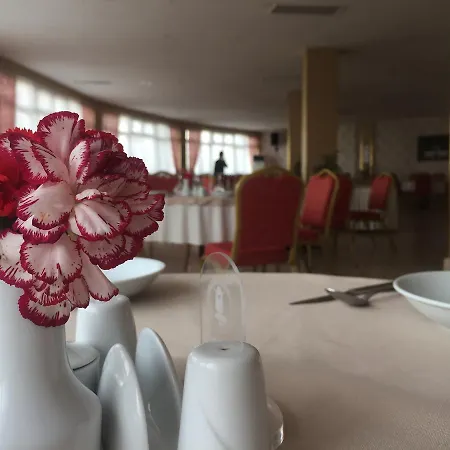 Hotell Uluirmak Uygulama Oteli *