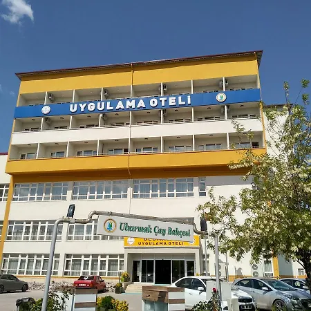 Hotell Uluirmak Uygulama Oteli *