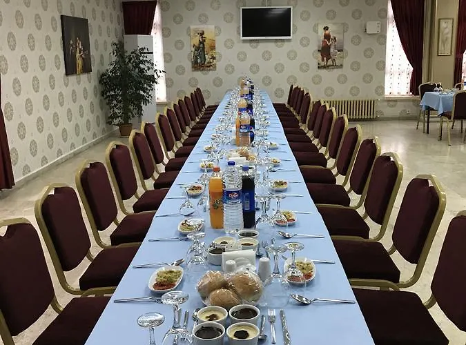 Uluirmak Uygulama Oteli * Askaray