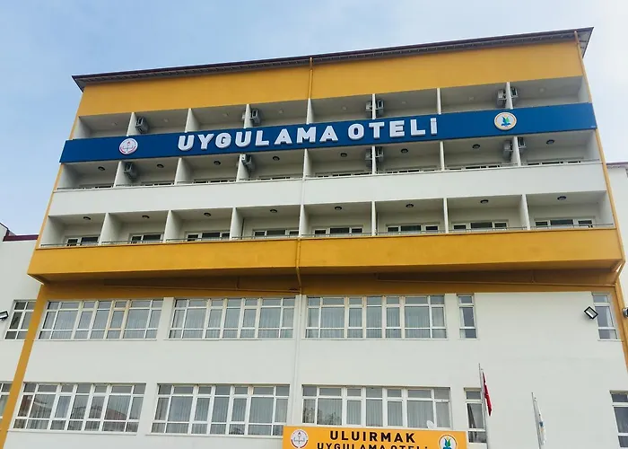 Uluirmak Uygulama Oteli Askaray